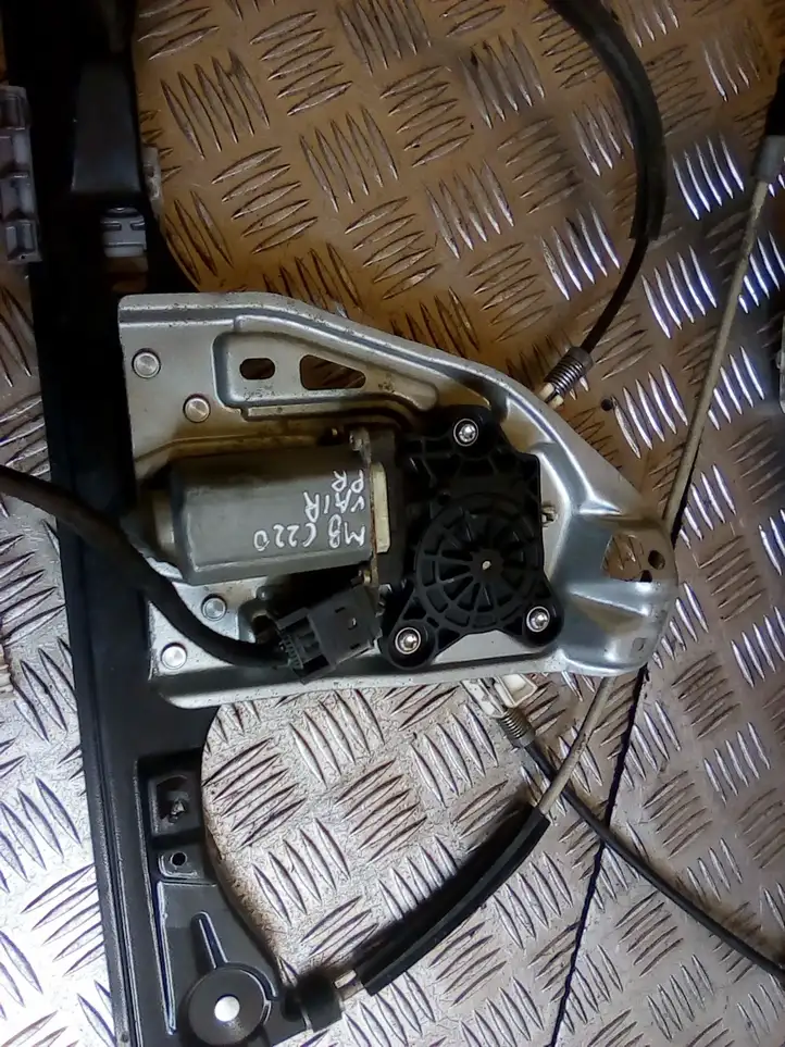Mercedes-Benz C W203 (2000 - 2007) A2208204642 Электростеклоподъемник передний (комплект) — фото 3