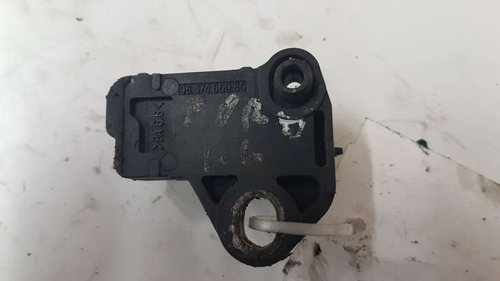 Ford Focus (2005 - 2008)  9637466980 Датчик положения коленчатого вала