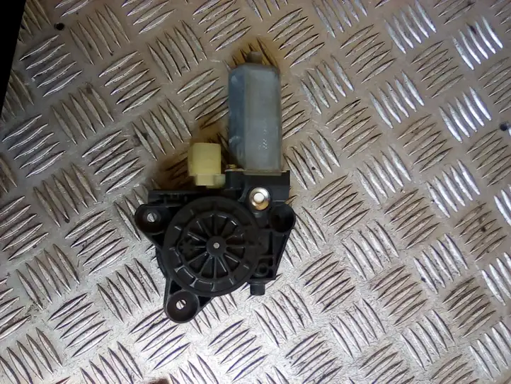 Mercedes-Benz C W203 (2000 - 2007) 0130822008 Стеклоподъемник задней двери — фото 6