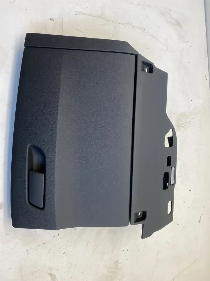 Audi A4 S4 B9 (2015 - 2019) 8W1857035B Бардачок в сборе — фото 1