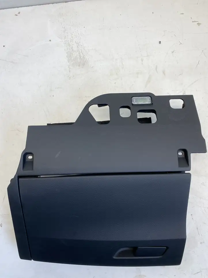 Audi A4 S4 B9 (2015 - 2019) 8W1857035B Бардачок в сборе — фото 2