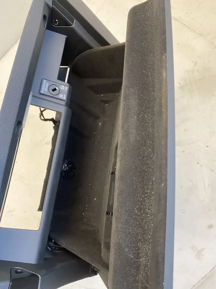 Audi A4 S4 B9 (2015 - 2019) 8W1857035B Бардачок в сборе — фото 6