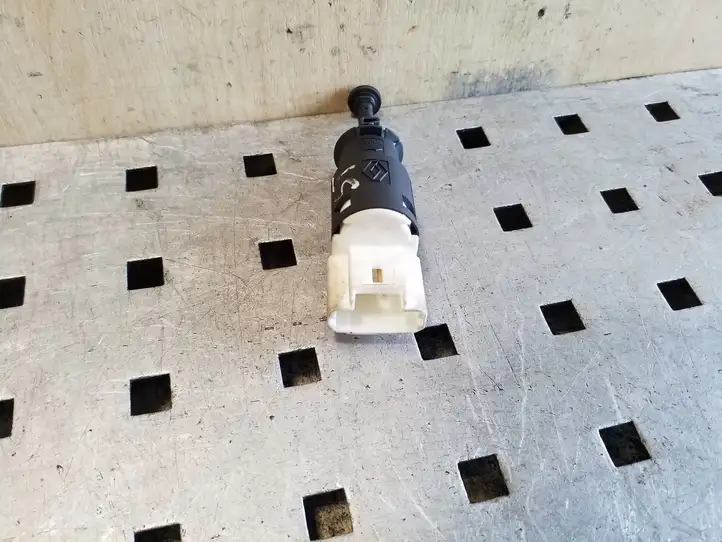 Renault Trafic II (X83) (2002 - 2014)  8200276361 Датчик тормозной педали