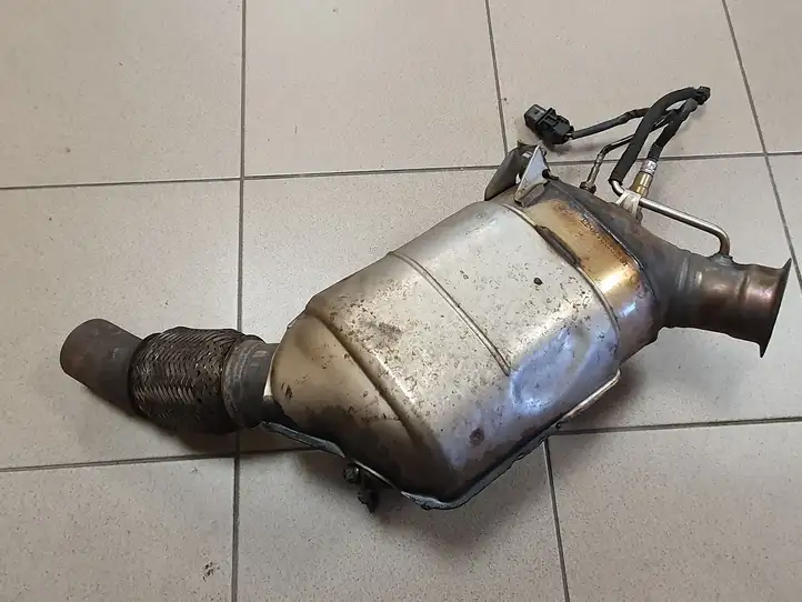 BMW 3 E90 E91 (2005 - 2012) 7810169 Катализатор / DPF / FAP — фото 1