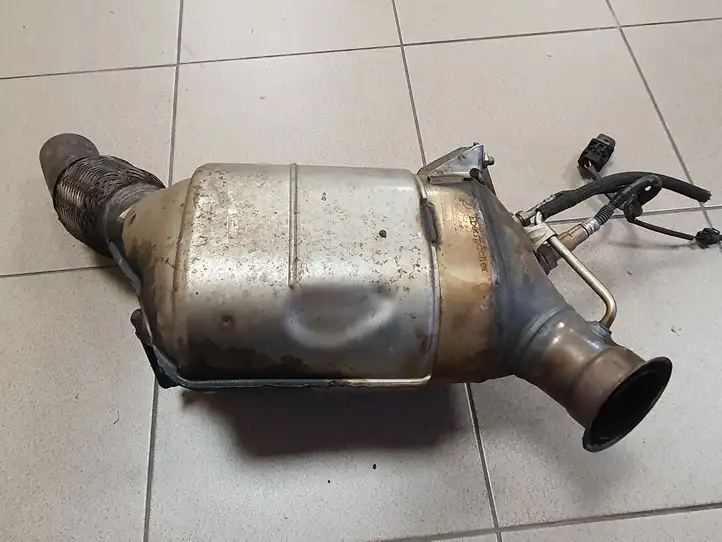 BMW 3 E90 E91 (2005 - 2012) 7810169 Катализатор / DPF / FAP — фото 6
