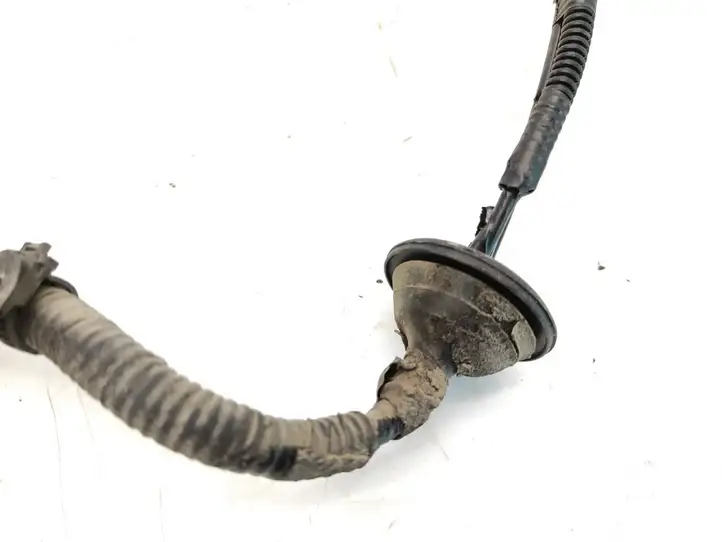 Toyota RAV 4 (XA30) (2006 - 2016)  821690R010 Другой проводник