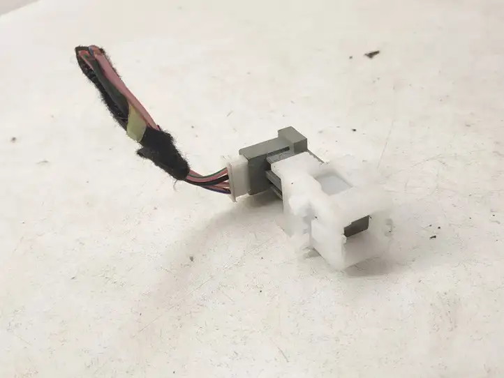 Mercedes-Benz C W204 (2007 - 2014) Датчик педали тормоза — фото 3