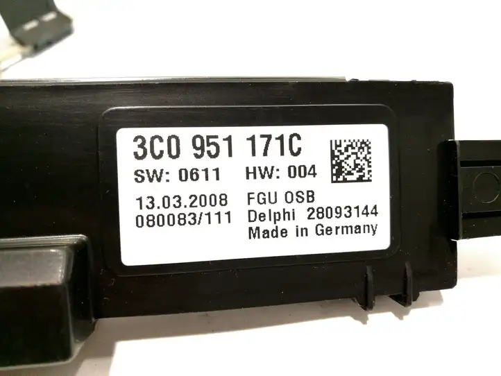 Volkswagen PASSAT B6 (2005 - 2010) 3C0951171C Ультразвуковой датчик — фото 2