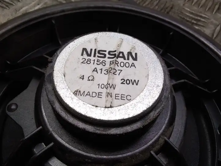 Nissan Qashqai (2013 - 2017) Динамики задних дверей — фото 1