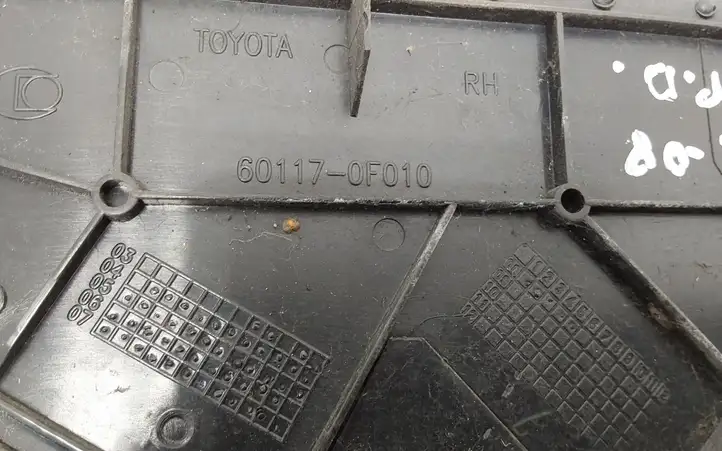 Toyota Corolla Verso AR10 (2004 - 2009) 601170F010 Прочие внешние детали — фото 4