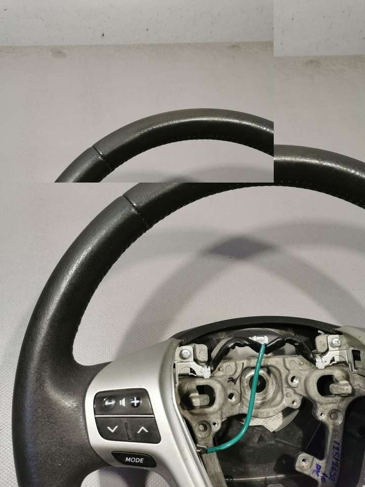 Toyota Verso (2009 - 2012)   Руль