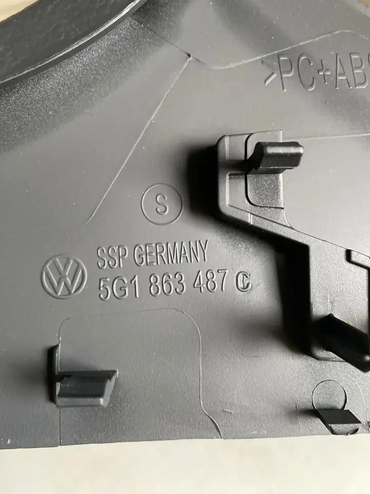 Volkswagen Golf VII (2013 - 2019) 5G1863487C Другая деталь консоли (туннеля) — фото 7