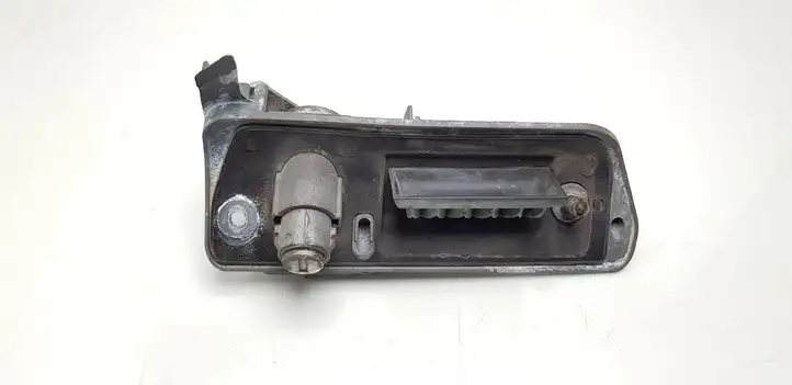 Volkswagen Caddy (2010 - 2015) 2K0827565H Ручка крышки багажника — фото 1