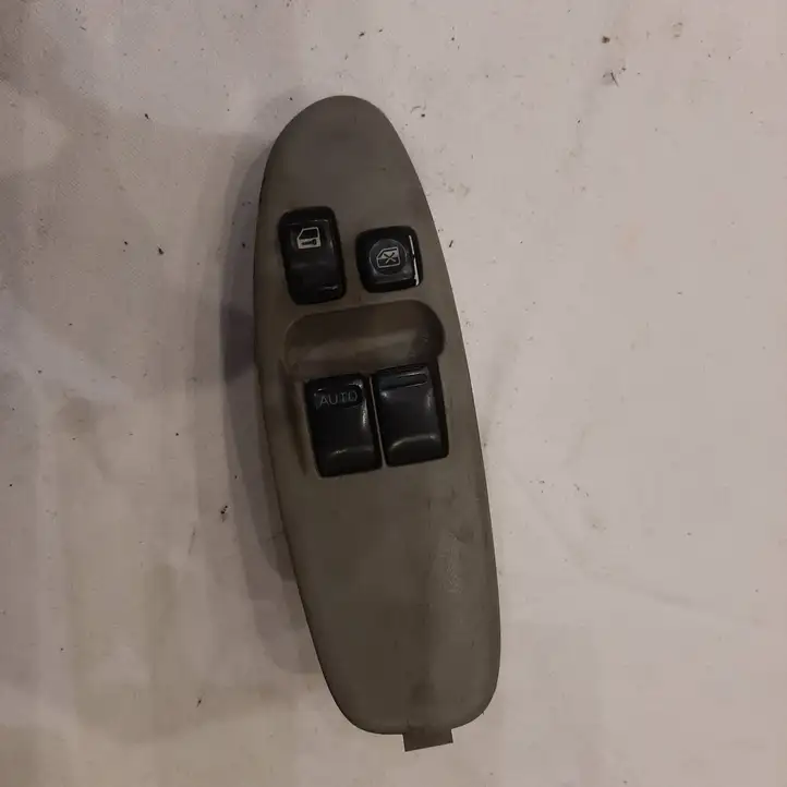 Nissan Almera (2000 - 2006) 80961bu200 Блок кнопок стеклоподъемников — фото 1