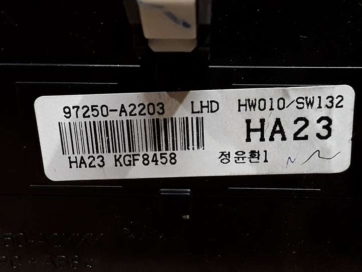 Kia Ceed (2015 - 2018)  97250A2203 Блок управления кондиционера воздуха / климата/ печки (в салоне)