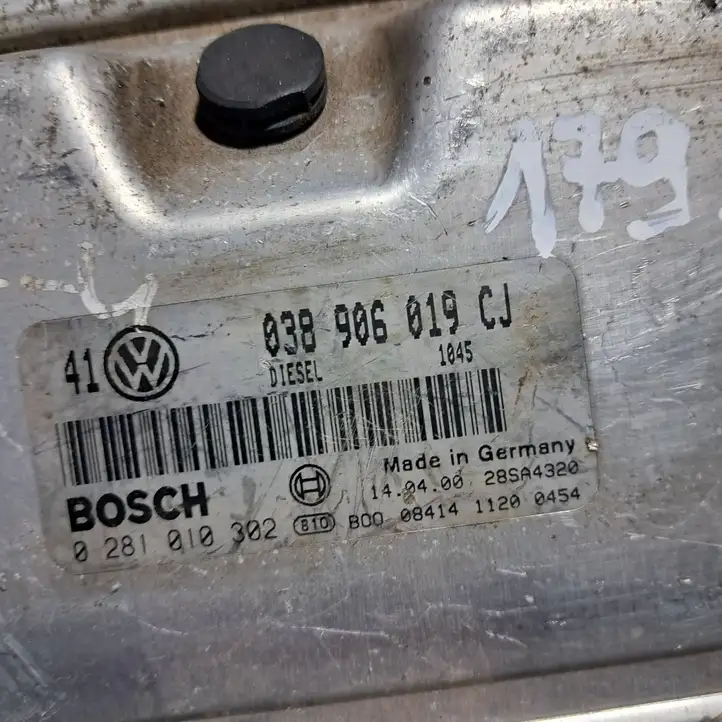 Volkswagen Golf IV (1998 - 2005) 038906019CJ Блок управления двигателем (ЭБУ) — фото 2