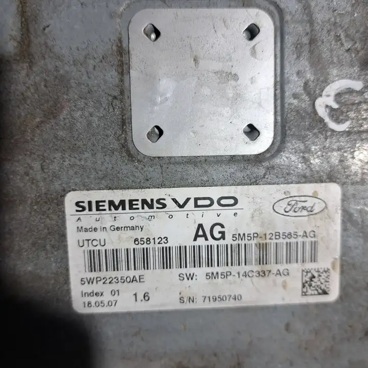Ford Focus (2008 - 2011) 5WP22350AE Блок управления двигателем (ECU) — фото 2