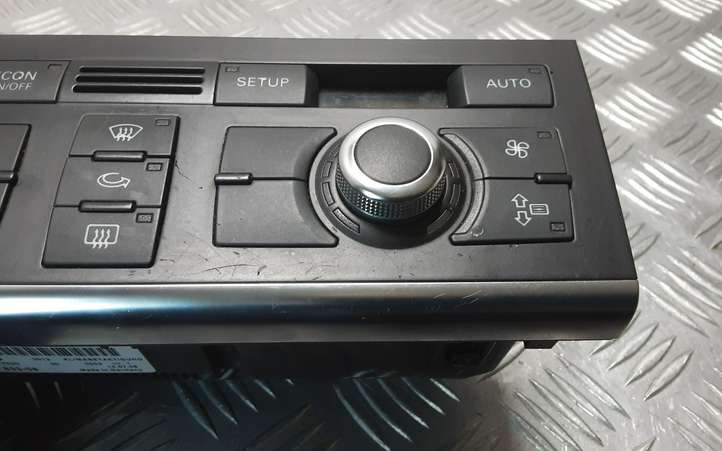 Audi A6 (2004 - 2008)  4F1820043AB Блок управления кондиционера воздуха / климата/ печки (в салоне)
