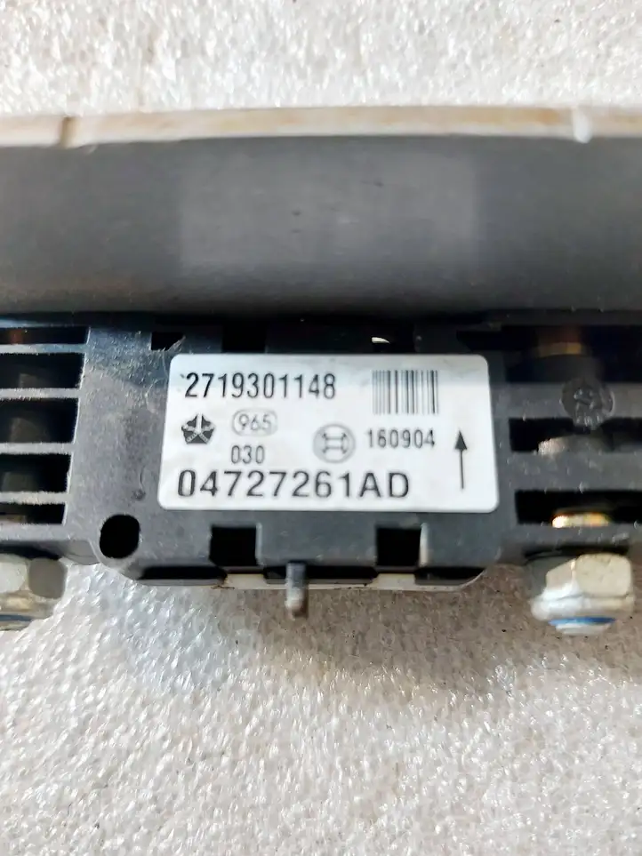 Chrysler Voyager (2004 - 2007) 04727261AD Датчик удара SRS — фото 2