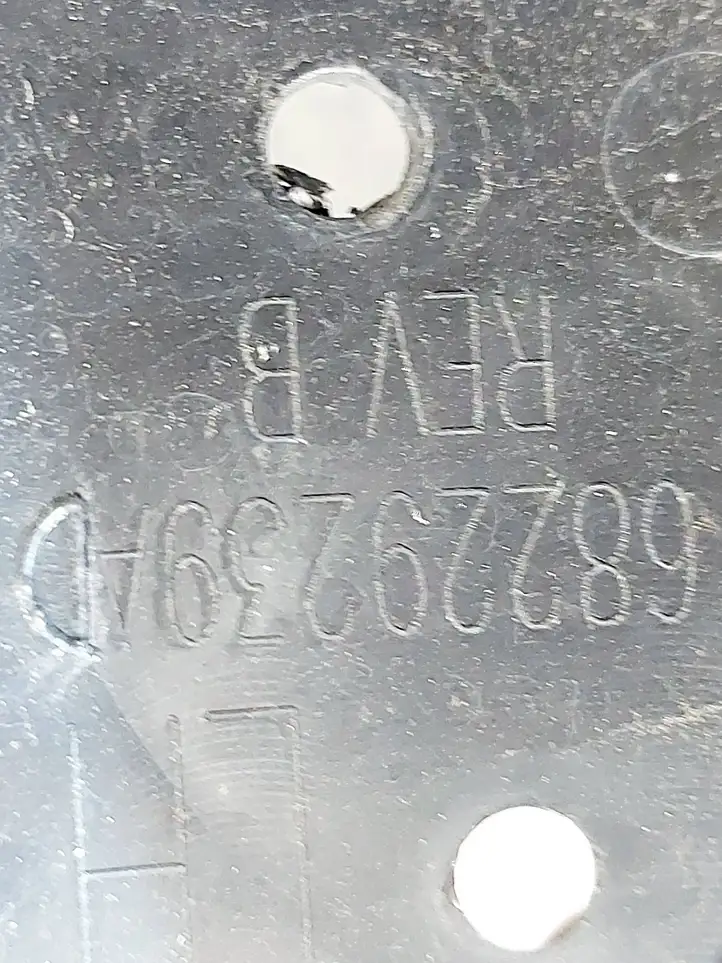 Chrysler Pacifica (2003 - 2008) 68229239AD Кронштейн заднего бампера — фото 2