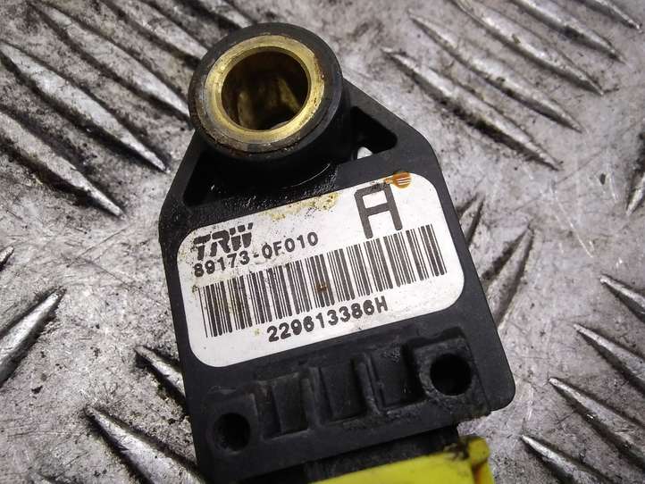Toyota Corolla Verso AR10 (2004 - 2009)  891730F010 Датчик удара надувных подушек