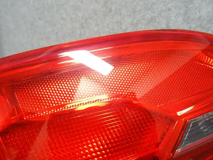 Volkswagen Jetta VI (2011 - 2018) 5C6945093 Задний фонарь в крышке багажника — фото 9