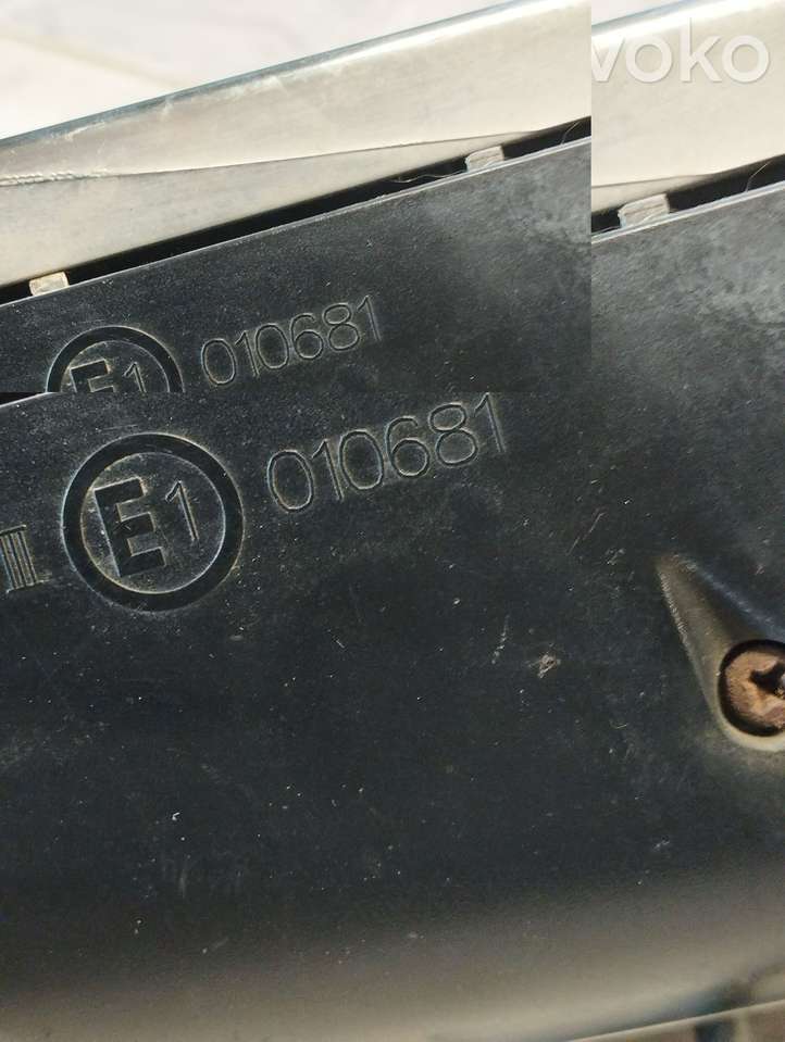 Audi A4 (2000 - 2006)  010681 Зеркало боковое с электрическим приводом