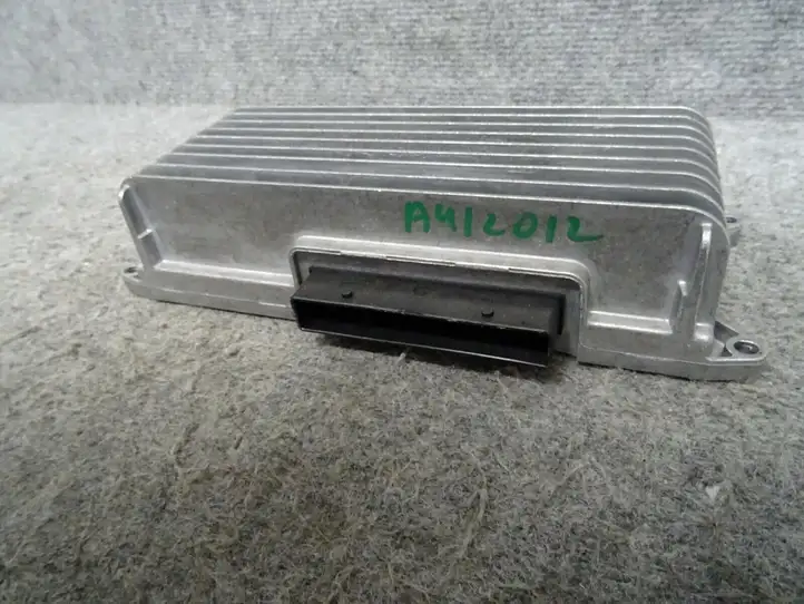 Audi A4 S4 B8 8K (2011 - 2015) 8T0035223AH Усилитель звука — фото 3
