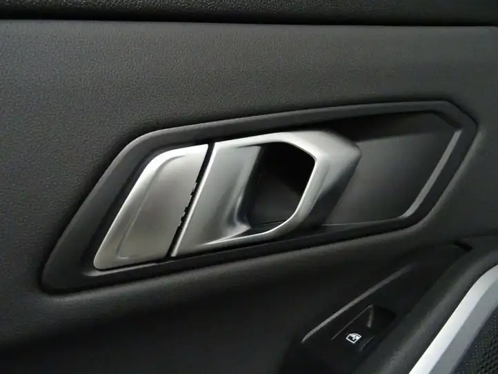 BMW 3 G20 G21 (2019 - ) Обшивка задней двери — фото 2