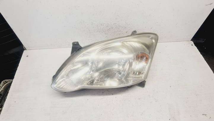 Toyota Corolla E120 E130 (2004 - 2007)  811500239000 Передняя фара