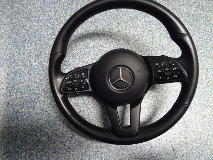 Mercedes-Benz A W177 (2018 - ) A0050071999 Руль — фото 3