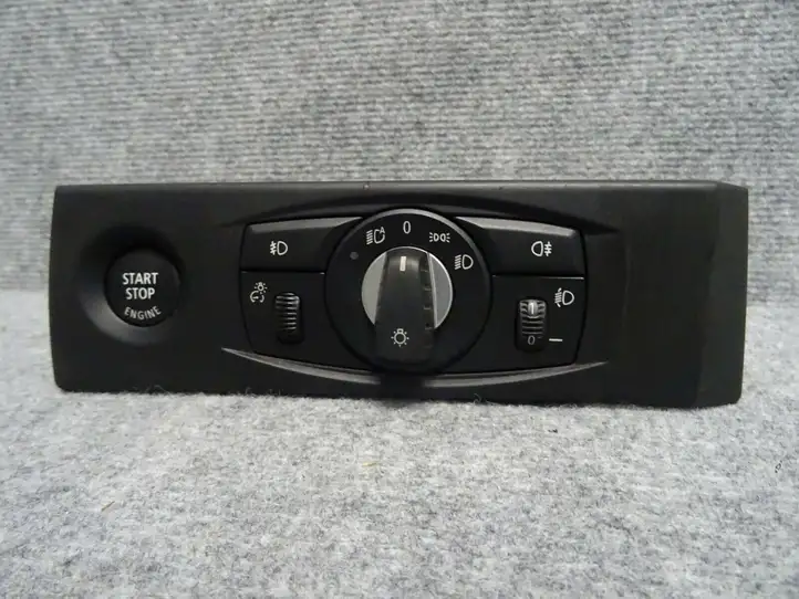 BMW 5 E60 E61 (2004 - 2010) 6988555 Включатель фонарей — фото 1