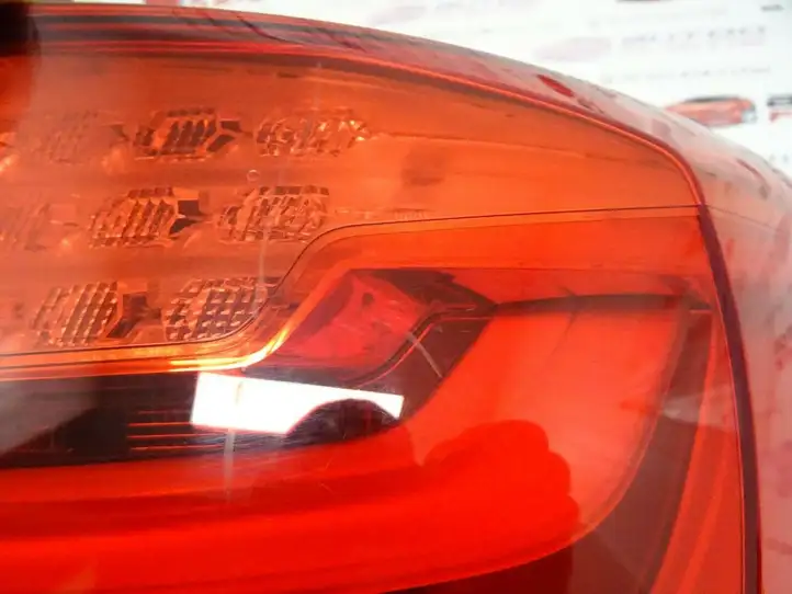 BMW 5 F10 F11 (2009 - 2016) 7203234 Задний фонарь в кузове — фото 4