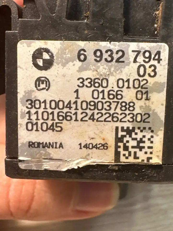 BMW 3 E90 E91 (2005 - 2012) 6932794 Включатель фонарей — фото 2