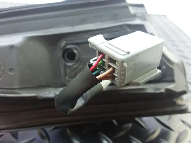 Ford Focus (2005 - 2008) 21283690 Боковое зеркало с электроприводом — фото 3