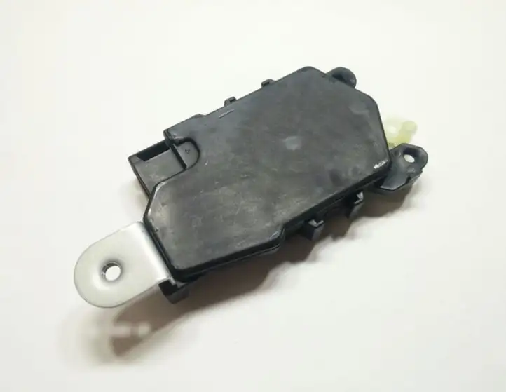 Subaru Forester SG (2006 - 2008) 61100AE011 Активатор замка багажника — фото 1