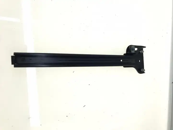 Subaru Forester SG (2006 - 2008) 62240SA020 Направдяющая стекла задней двери — фото 1