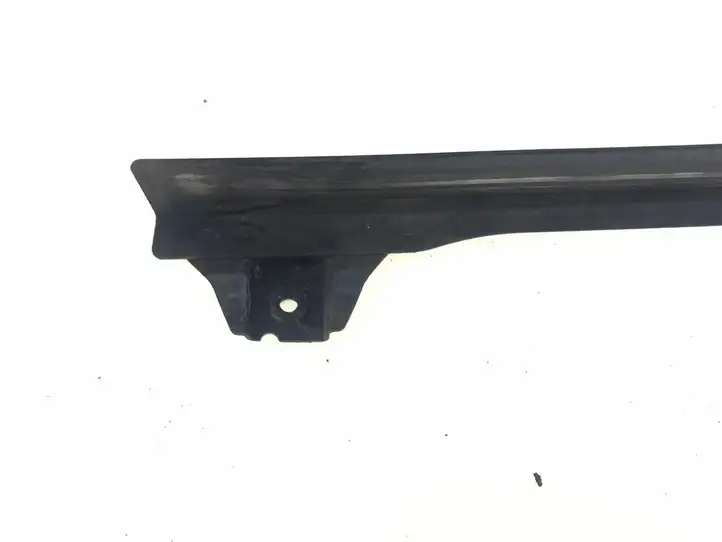 Subaru Forester SG (2006 - 2008) 61153SA000 Направляющая стекла передней двери — фото 3