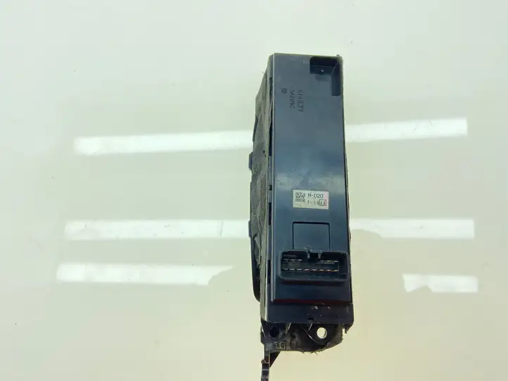 Subaru Legacy (2003 - 2009) 83071AG05B Кнопка стеклоподъемников — фото 3