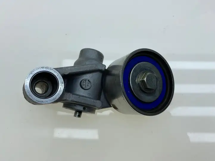 Subaru Forester SG (2006 - 2008) 13033AA000 Натяжитель ремня ГРМ — фото 1