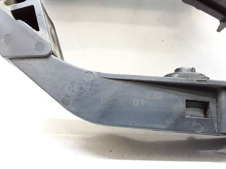 Mercedes-Benz E W211 (2002 - 2009)  A2113000904 Педаль акселератора