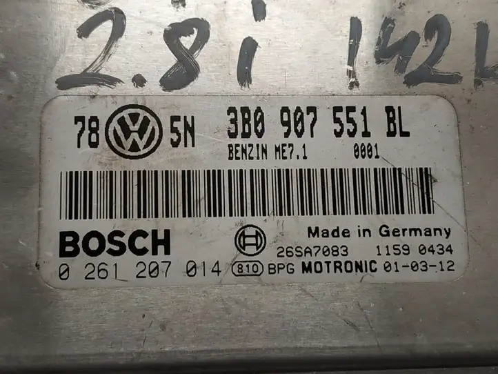 Volkswagen PASSAT B5.5 (2001 - 2005) 3B0907551BL Блок управления двигателем (ЭБУ) — фото 3