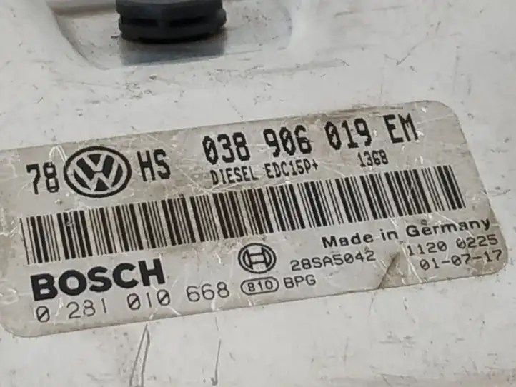 Volkswagen PASSAT B5.5 (2001 - 2005) 038906019EM Блок управления двигателем (ЭБУ) — фото 2