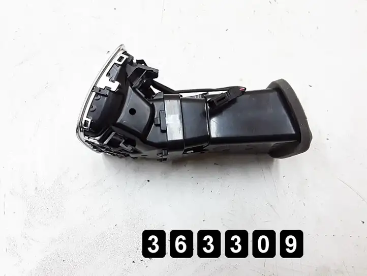 (2014 - 2018) 8U0819203 rear Центральный воздушный дефлектор — фото 3