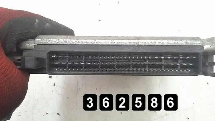 Peugeot 307 CC (2001 - 2005) 2000hdi 9643524880 0281010747 Блок управления двигателем (ЭБУ) — фото 4