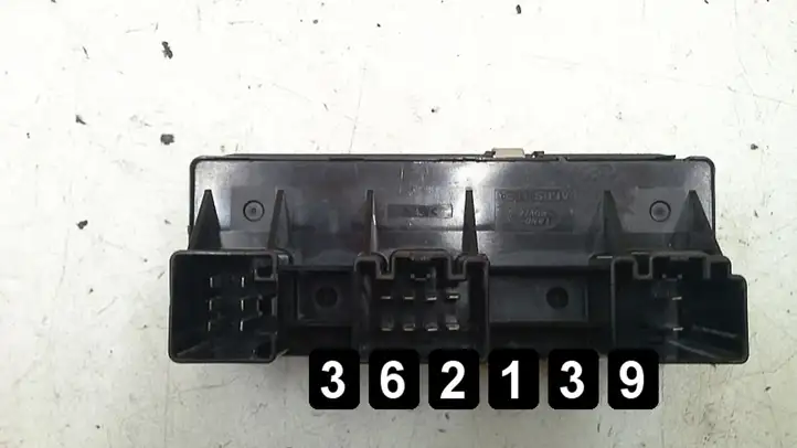 Land Rover Range Rover Sport L320 (2005 - 2009) Другие включатели / ручки/ переключатели — фото 2