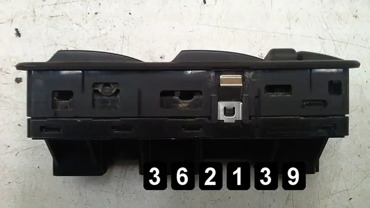 Land Rover Range Rover Sport L320 (2005 - 2009) Другие включатели / ручки/ переключатели — фото 3