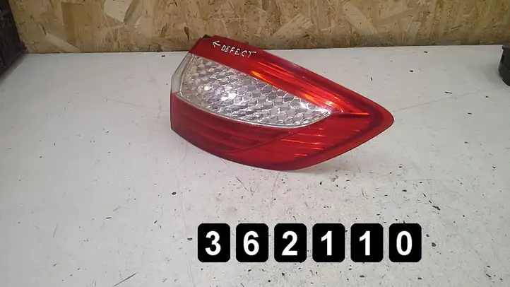Ford Mondeo MK IV (2007 - 2014) # 7S7113404B DEFECT Задний фонарь в кузове — фото 2