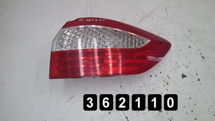 Ford Mondeo MK IV (2007 - 2014) # 7S7113404B DEFECT Задний фонарь в кузове — фото 3