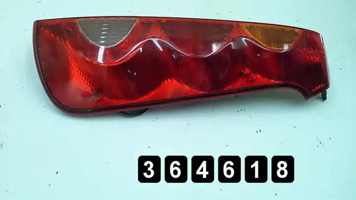 Nissan Note (E11) (2006 - 2014) 22016752 Задний фонарь в кузове — фото 1